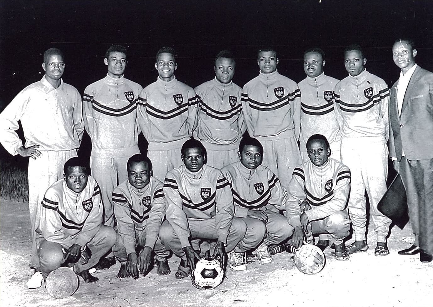 MATOKO, MOBANI, MATONDO, ATORO, MOULELE, TATY, MAYANDA Fortuné, Président DIMANA KANZA B, AMBARA, MAKOUANA 2, FOUKA Baby, MAKOUANA 1 - Match CARA vs ASEC ABIDJAN, 1962 Équipe CARA 1962